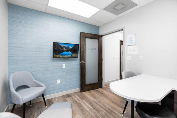 Images Dr. Jeffery Kesecker, DDS