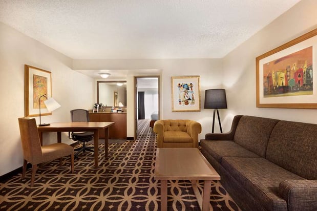 Images Embassy Suites by Hilton Dallas DFW Airport South