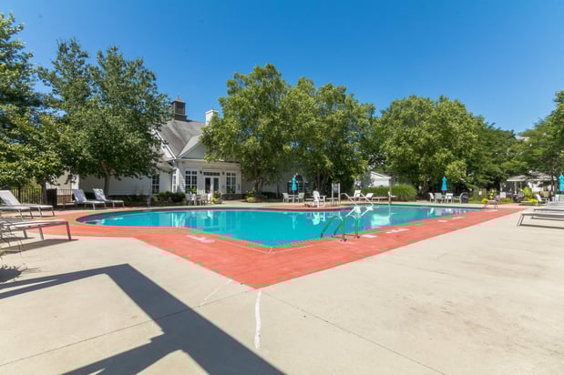 Images Eagle Rock Apartments at Freehold