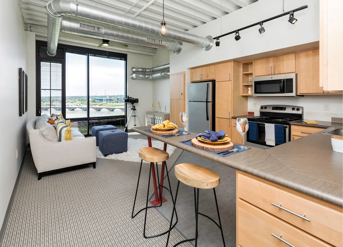 Open kitchen with living room