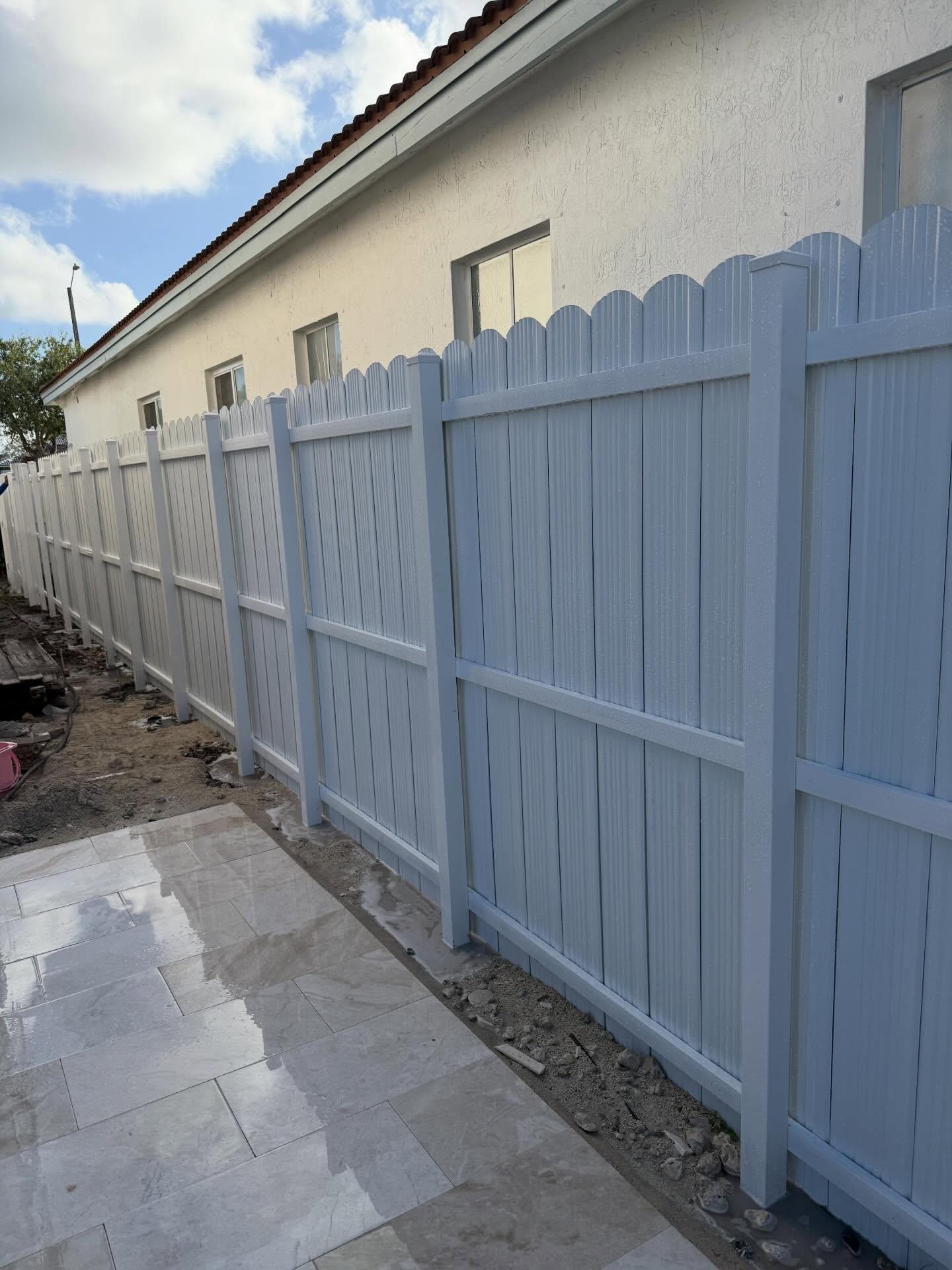 Camerotta Fence Image