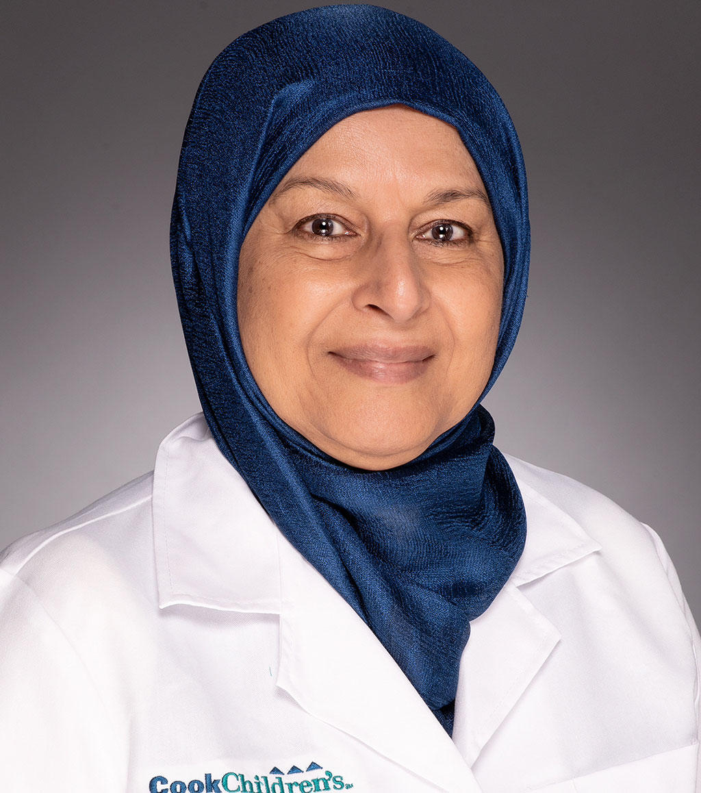 Headshot of Dr. Samina Farooqi