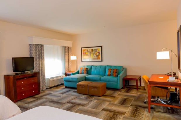 Images Hampton Inn & Suites Riverside/Corona East