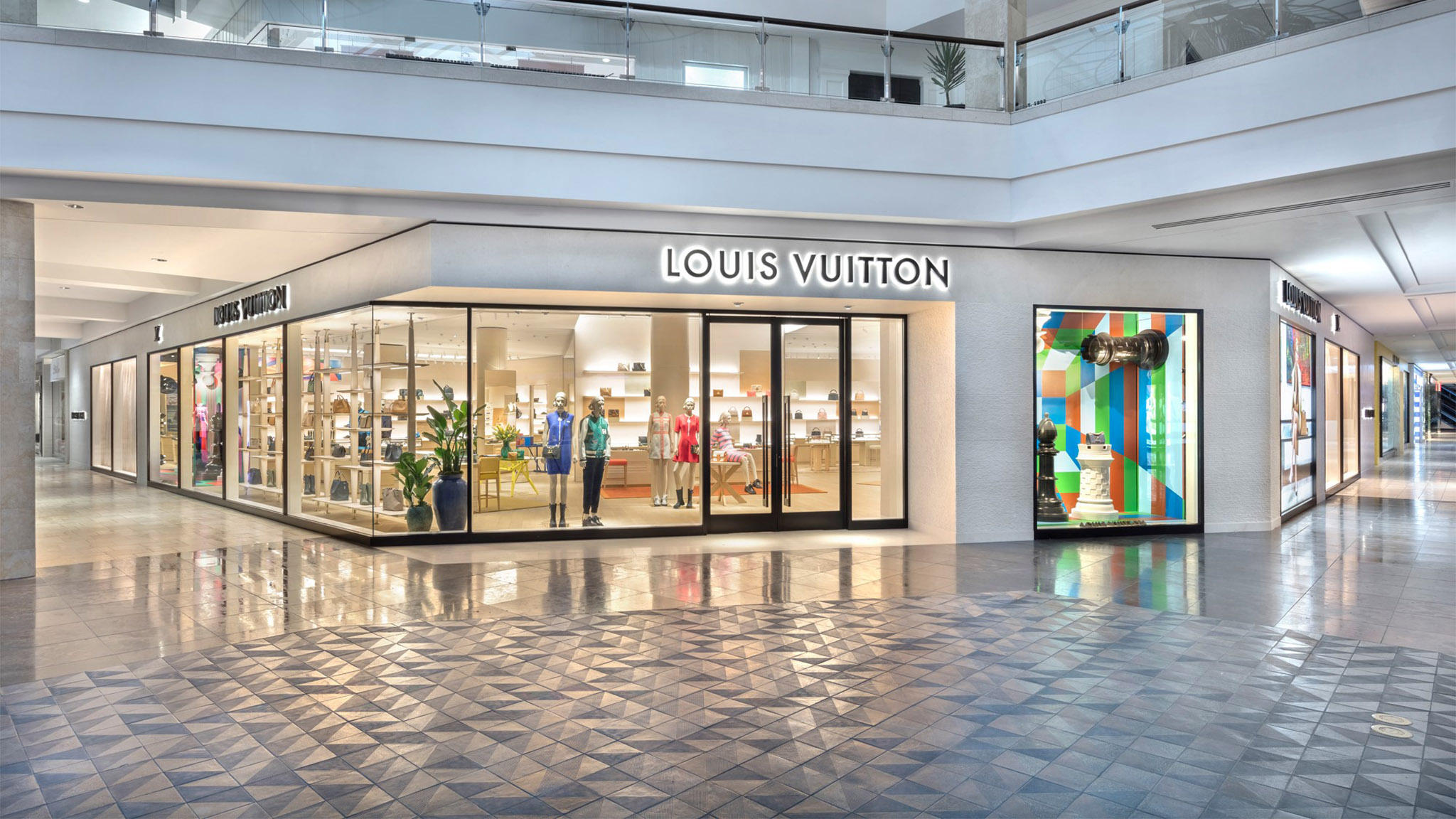 Image 2 | Louis Vuitton Topanga Plaza