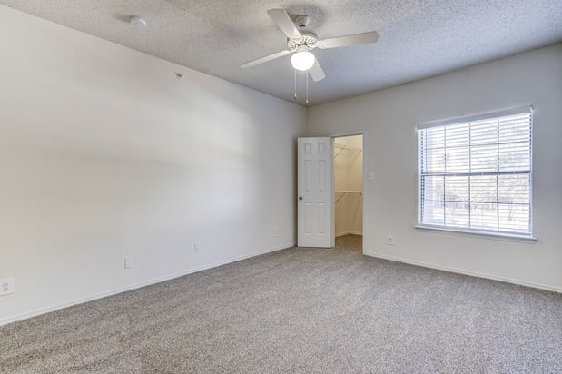Images Saxony at Chase Oaks Apartments