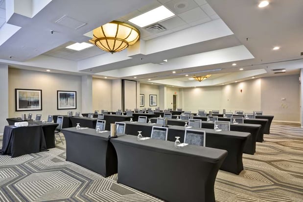 Images Embassy Suites by Hilton Charlotte