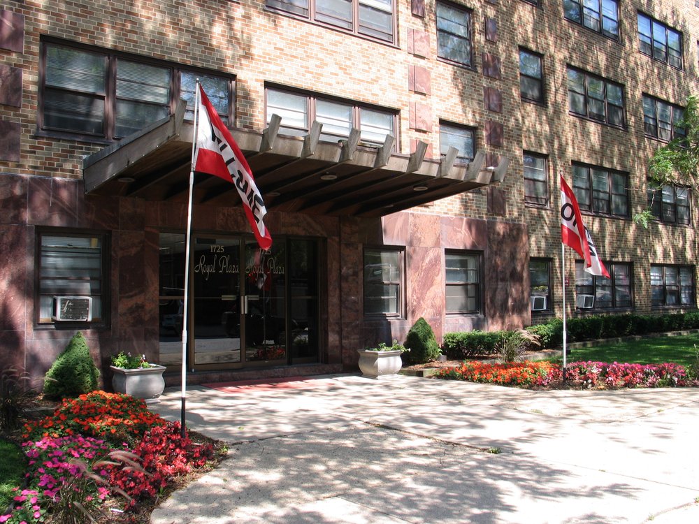 Royal Plaza Apartments