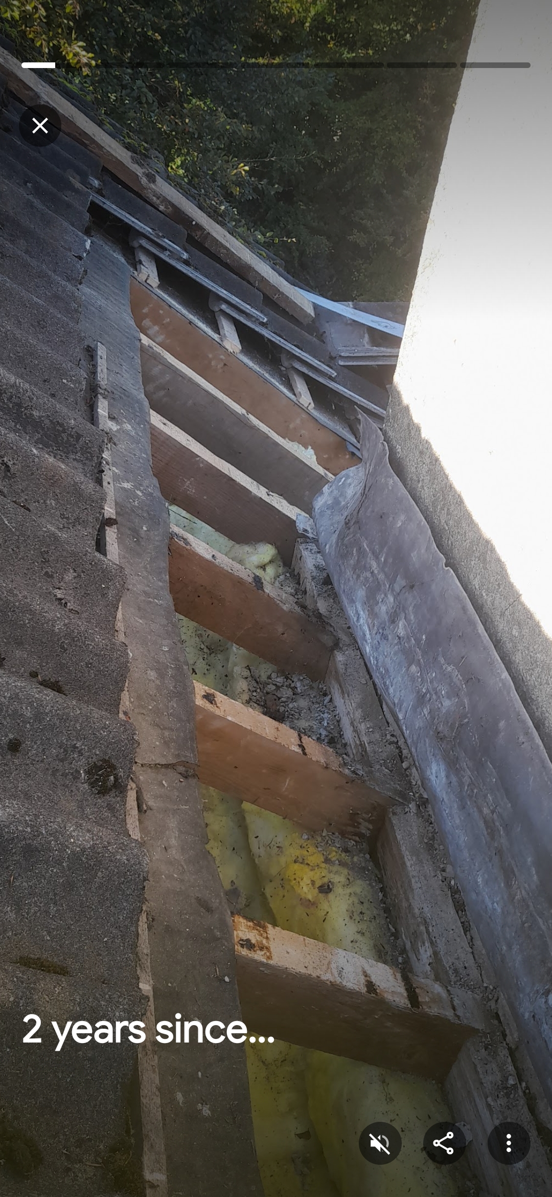 Roof Repairs & Replacements
New Roof Installations
Gutter Cleaning, Sealing & Repairs
Installation of UPVC Fascia, Soffits & Guttering
Maintenance of old guttering systems