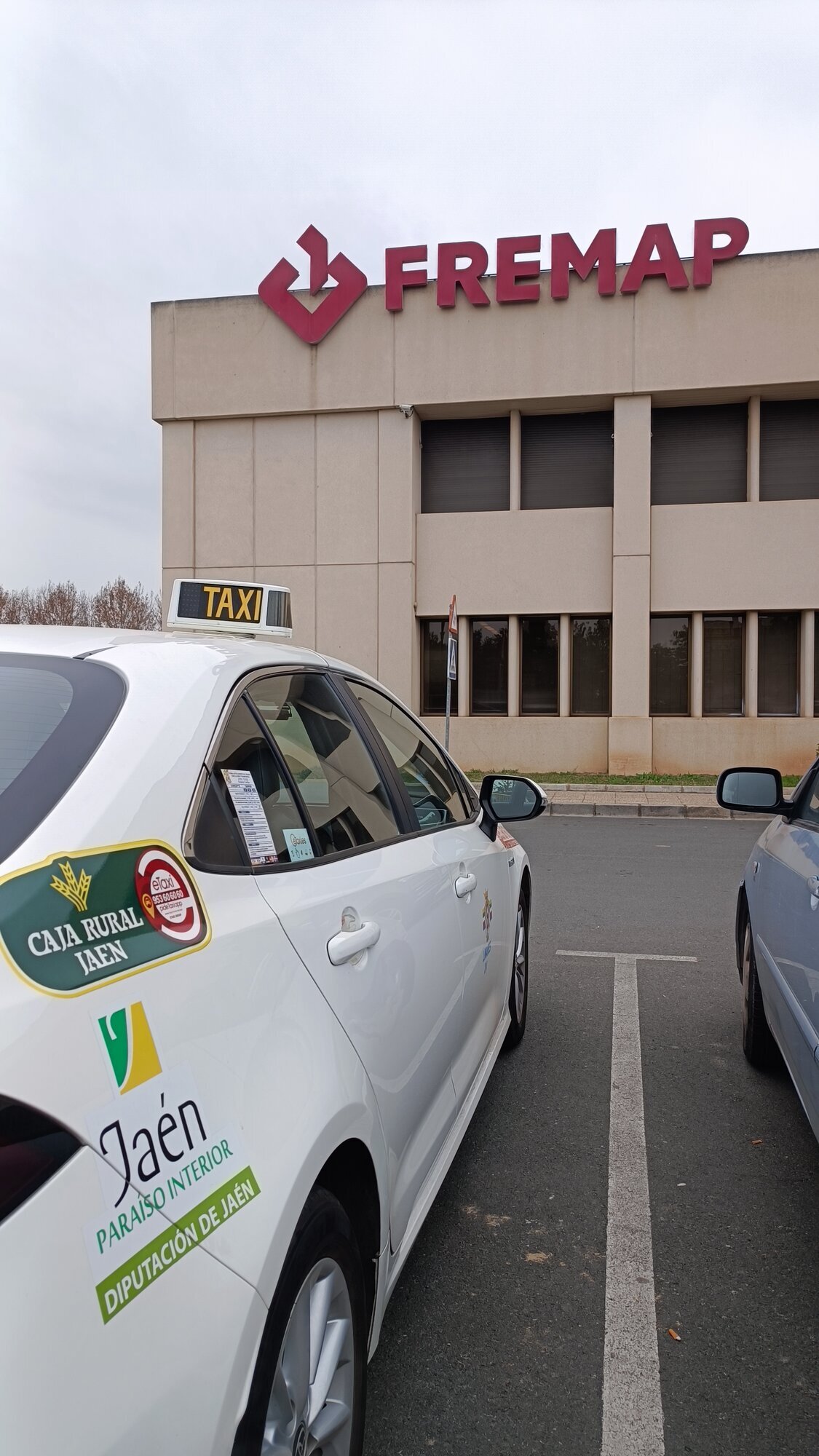 Images Taxi Linares 24