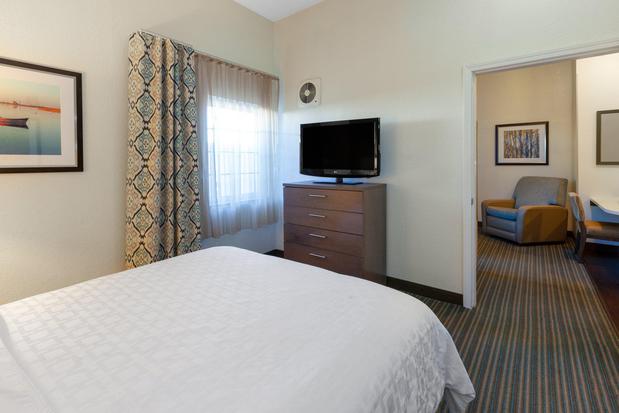 Images Candlewood Suites West Springfield, an IHG Hotel