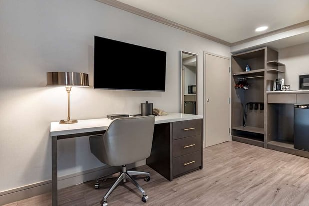 Images Best Western Plus Executive Suites