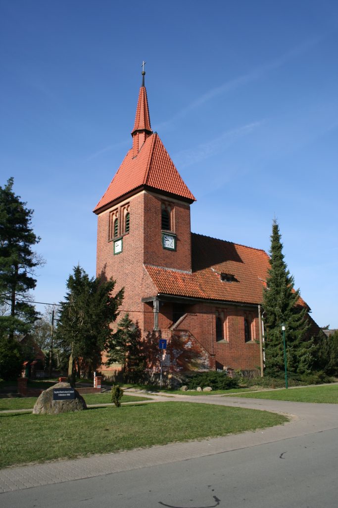 Kirche Kerzlin - Ev. Gesamtkirchengemeinde Temnitz, Dorfstraße 40 in Kerzlin