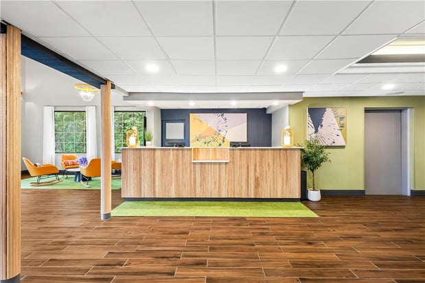 Images Spark by Hilton Duluth