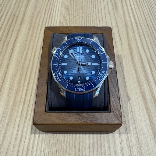 Images KOMEHYO（コメ兵）買取センター大阪駅前第4ビル