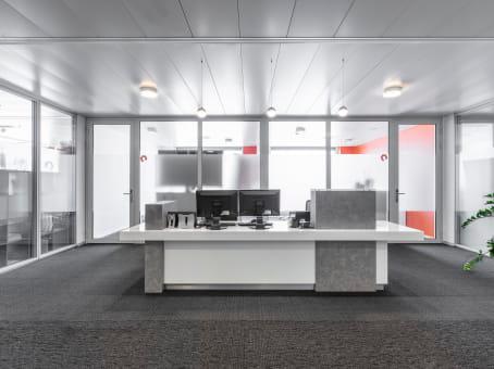 Zürich, Flughafen, Hotelstrasse 1 in Zürich