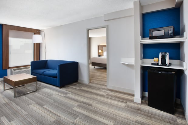 Images Holiday Inn Express Nashville Downtown - Broadway by IHG