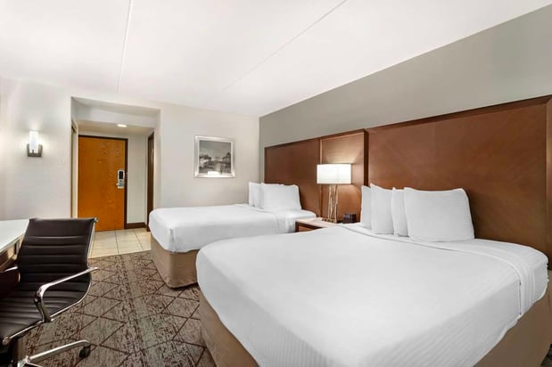 Images Best Western Plus Longbranch Hotel & Convention Center
