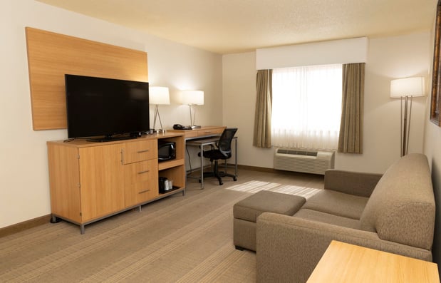 Images Holiday Inn Spearfish-Convention Center by IHG
