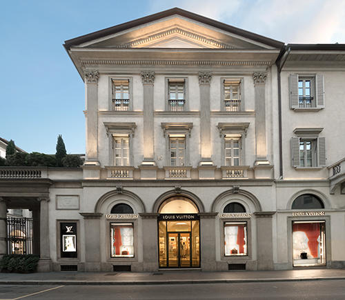Louis Vuitton Milano Montenapoleone in Milano, Via Bagutta, 2