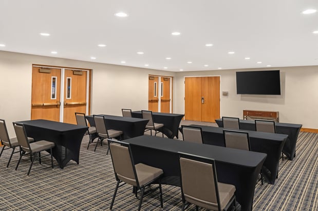 Images Holiday Inn Express & Suites Hayward by IHG
