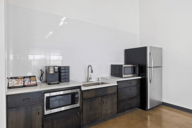 Images WareSpace University South | Small Warehouse Space Rentals