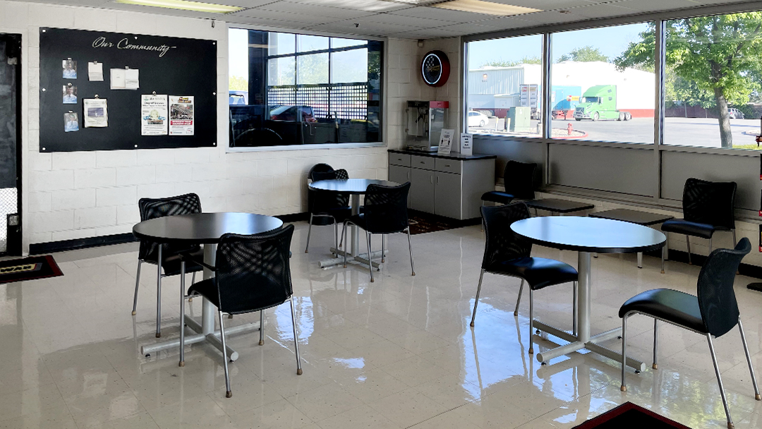 Les Schwab Tire Center