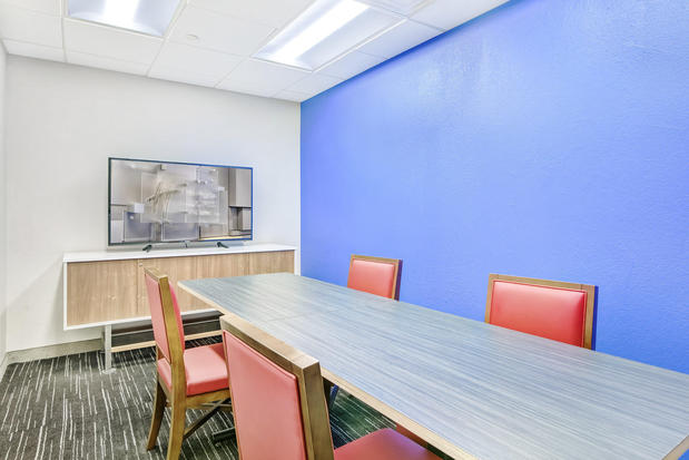 Images Holiday Inn Express & Suites Longview North by IHG