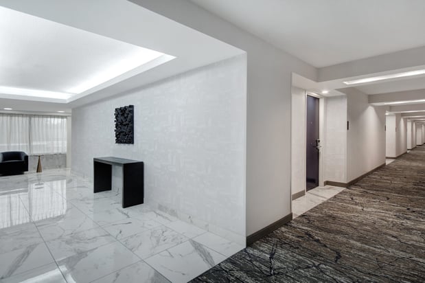 Images Crowne Plaza Auburn Hills by IHG