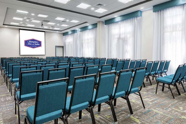 Images Hampton Inn & Suites Orlando Airport @ Gateway Village