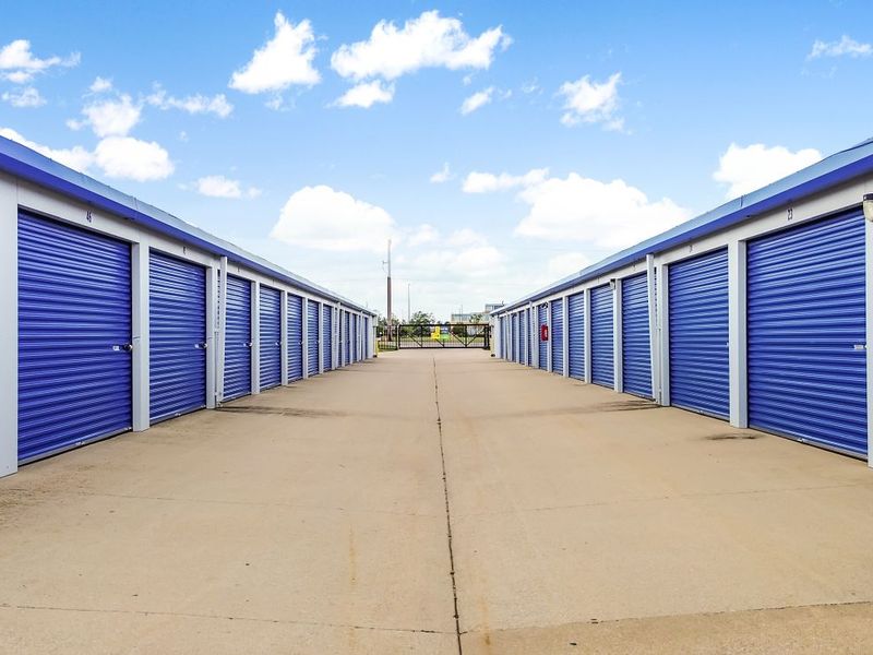 Interior Units - Storage Express at 826 S Ewing Dr, Pontiac, IL 61764