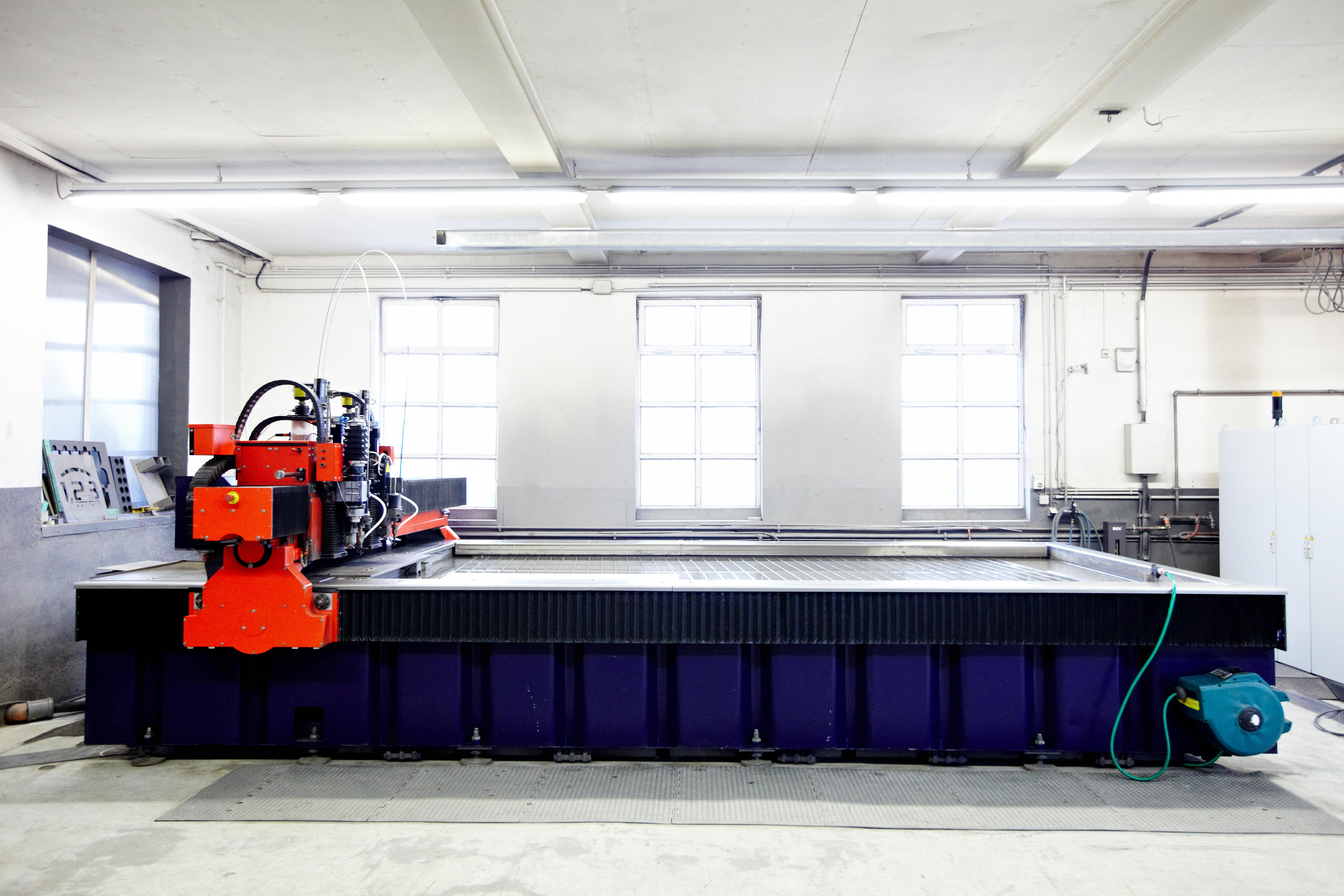 Lungmetall OHG, Hausener Strasse 47 in Kottenheim