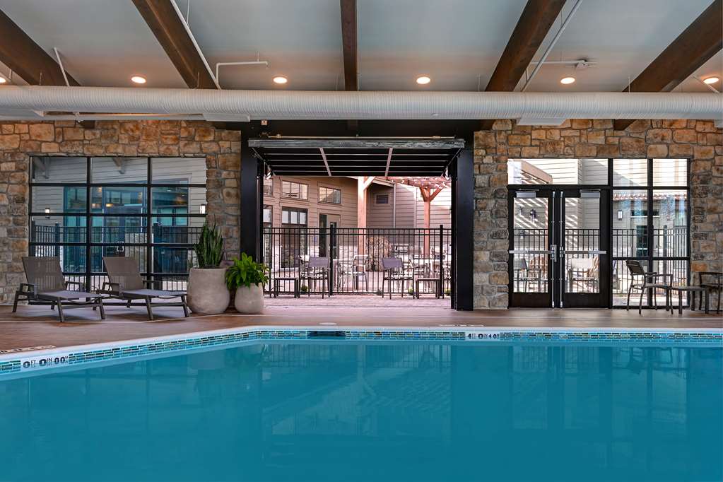 Pool Homewood Suites by Hilton Eagle Boise Eagle (208)938-2838