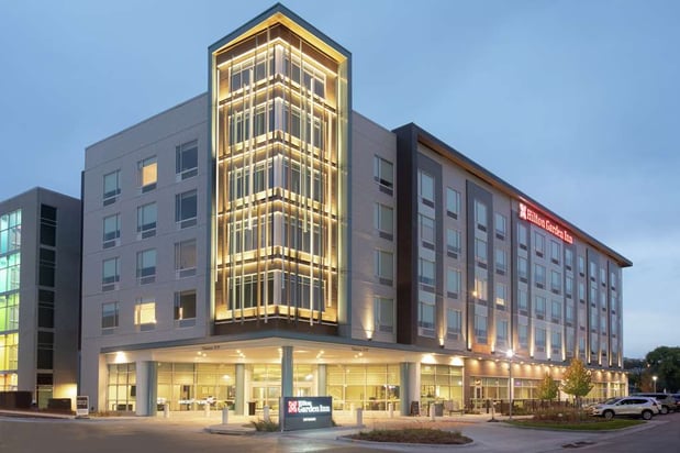 Images Hilton Garden Inn Omaha Aksarben Village