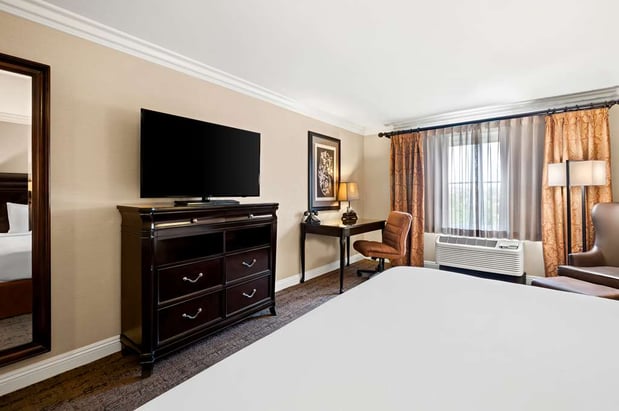 Images Best Western Ontario Mills Mall