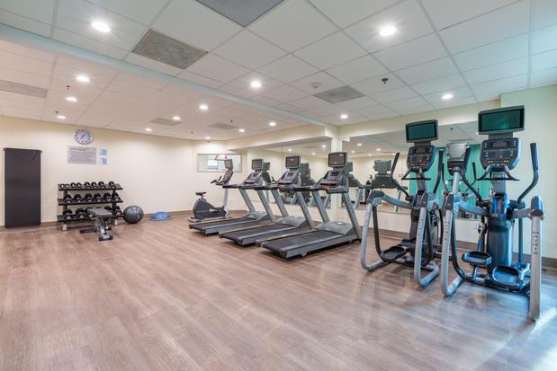 Images Holiday Inn Express & Suites Arlington North – Stadium Area by IHG