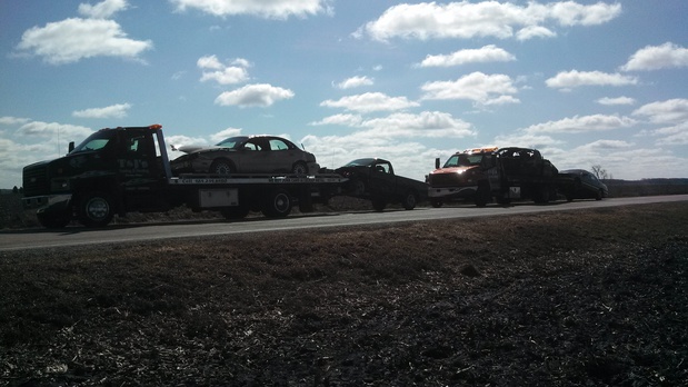 Images T&J's Towing & Hauling