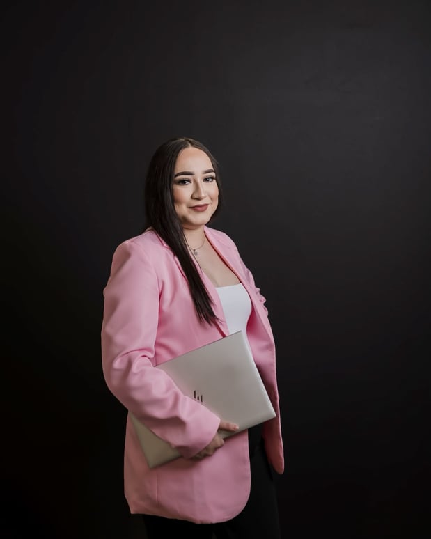 Images Miriam Rodriguez - State Farm Insurance Agent