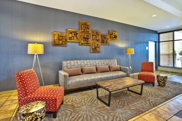 Images Holiday Inn & Suites Green Bay Stadium by IHG