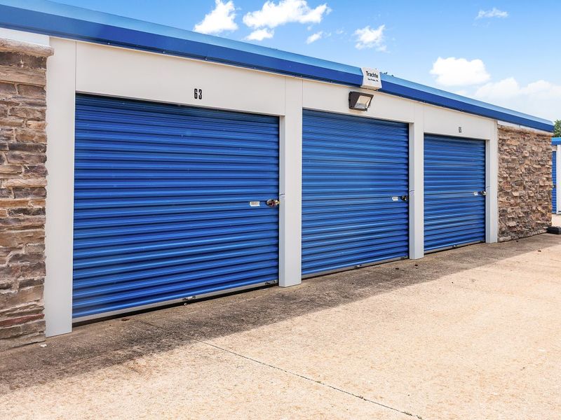Exterior Units - Storage Express at 812 Walnut St, Washington, IL 61571