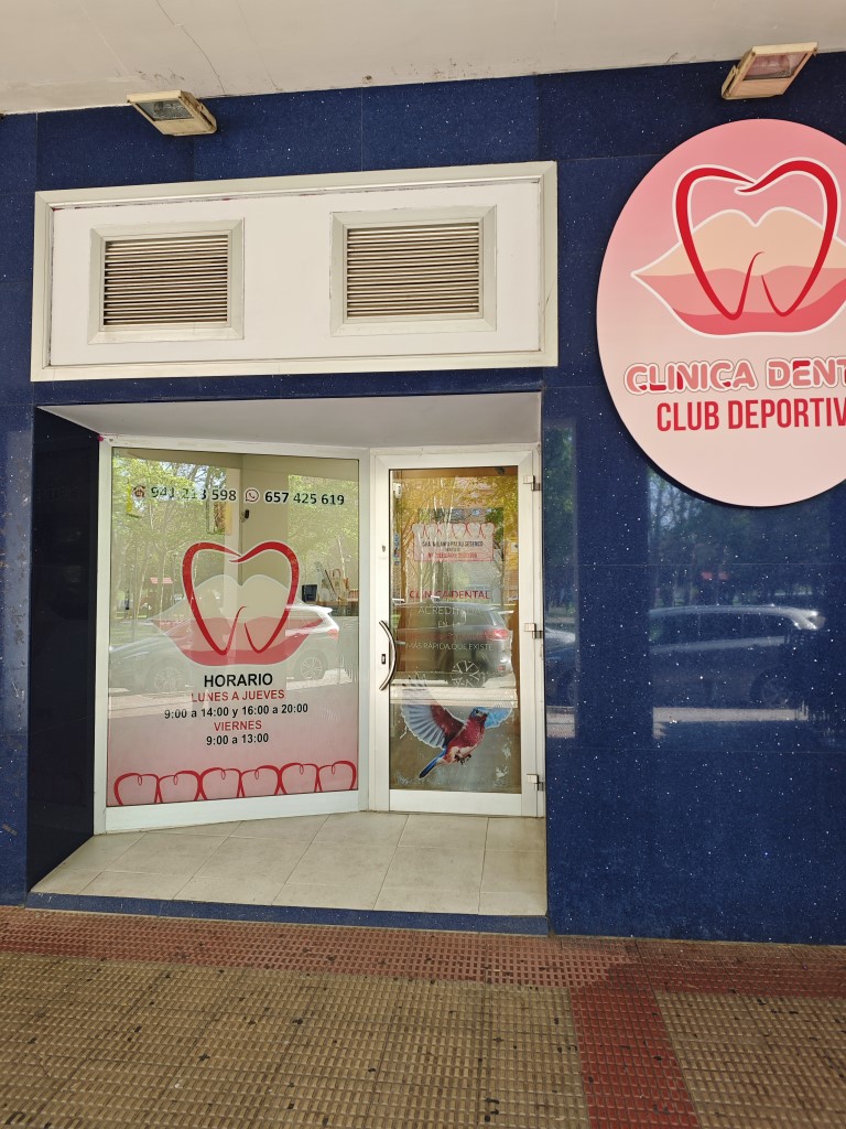 Images Clinica Dental Club Deportivo