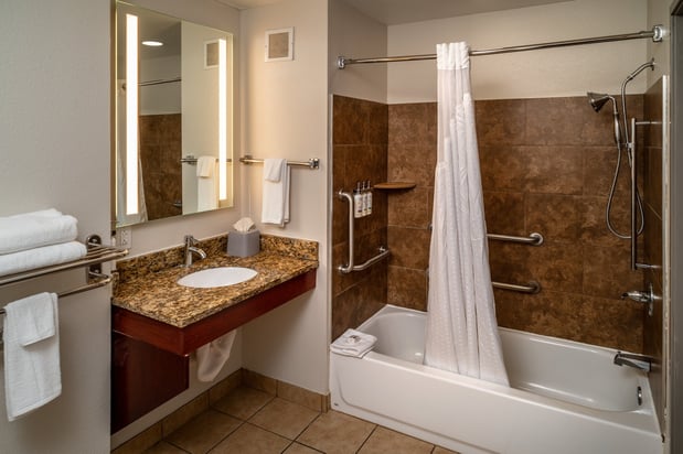Images Holiday Inn Express & Suites Charleston NW - Cross Lanes by IHG