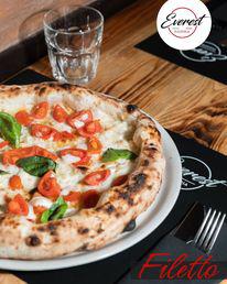 Images Pizzeria Everest