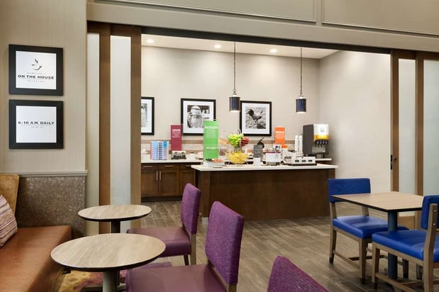 Images Hampton Inn & Suites Seattle/Renton
