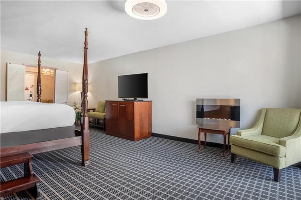 Images SureStay Plus by Best Western Greenwood