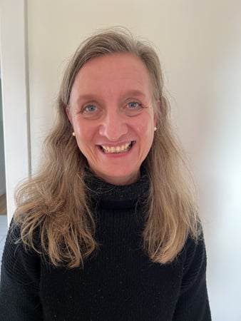 Images Emma Low, Counselor