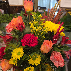 RosAmungThorns Flowers & Gifts Image