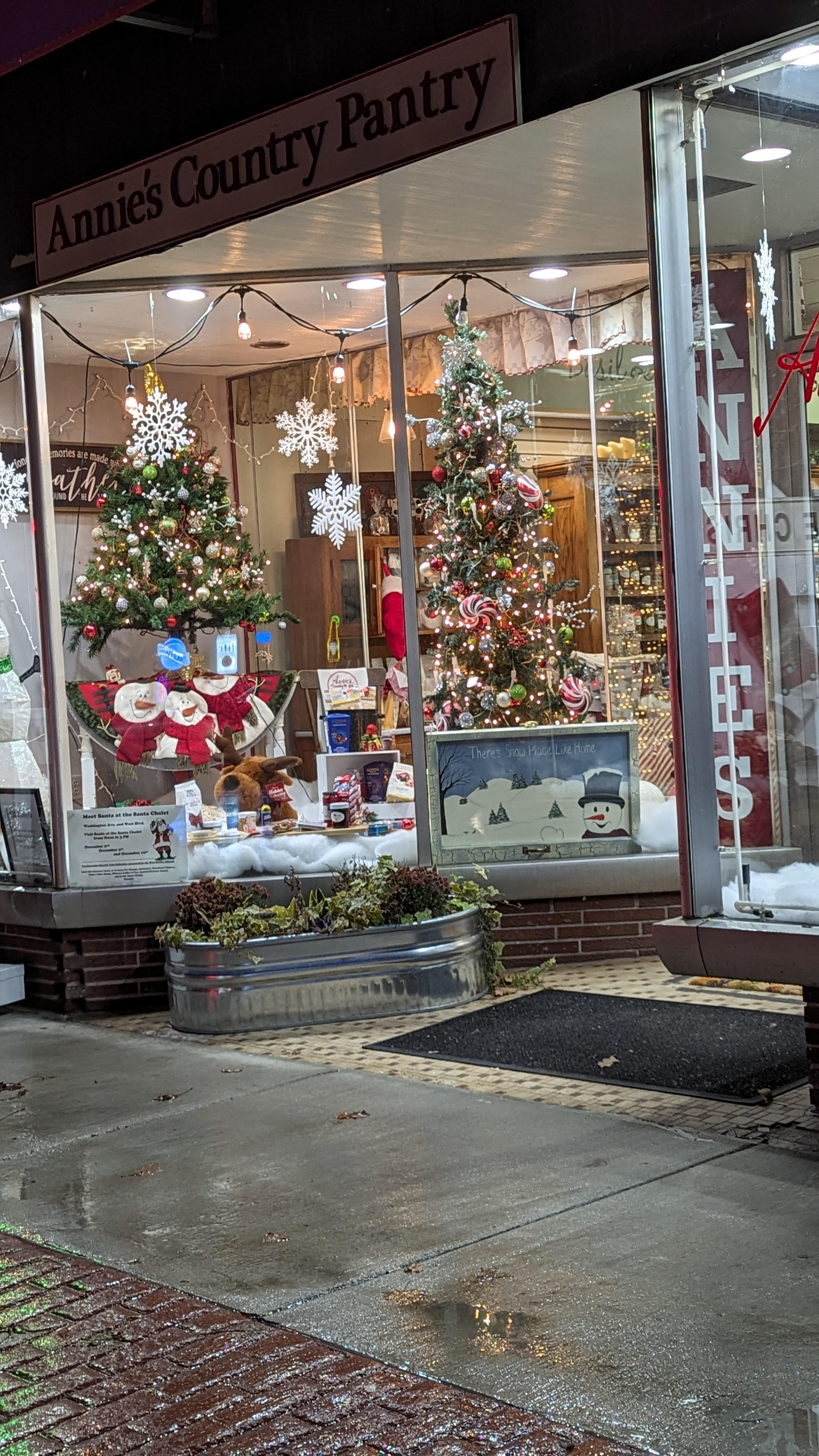 Annie's Country Pantry