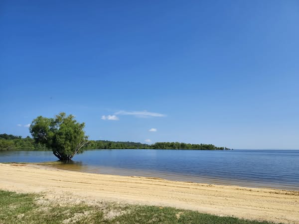 Images McGee's Landing