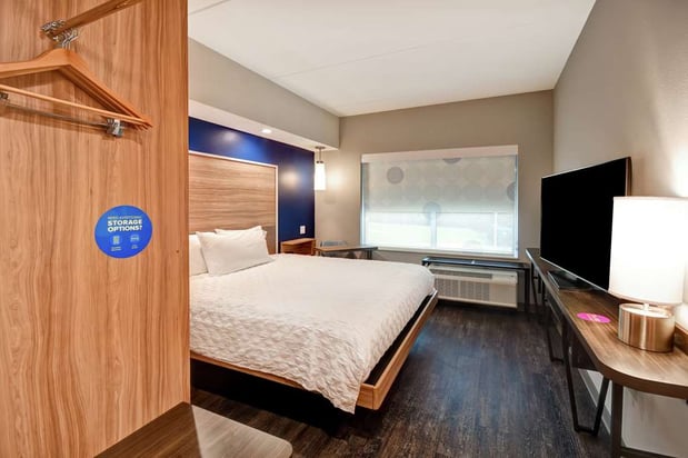 Images Tru by Hilton Raleigh Durham Airport