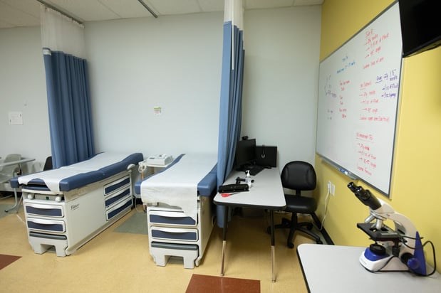 Images US Colleges - Victorville